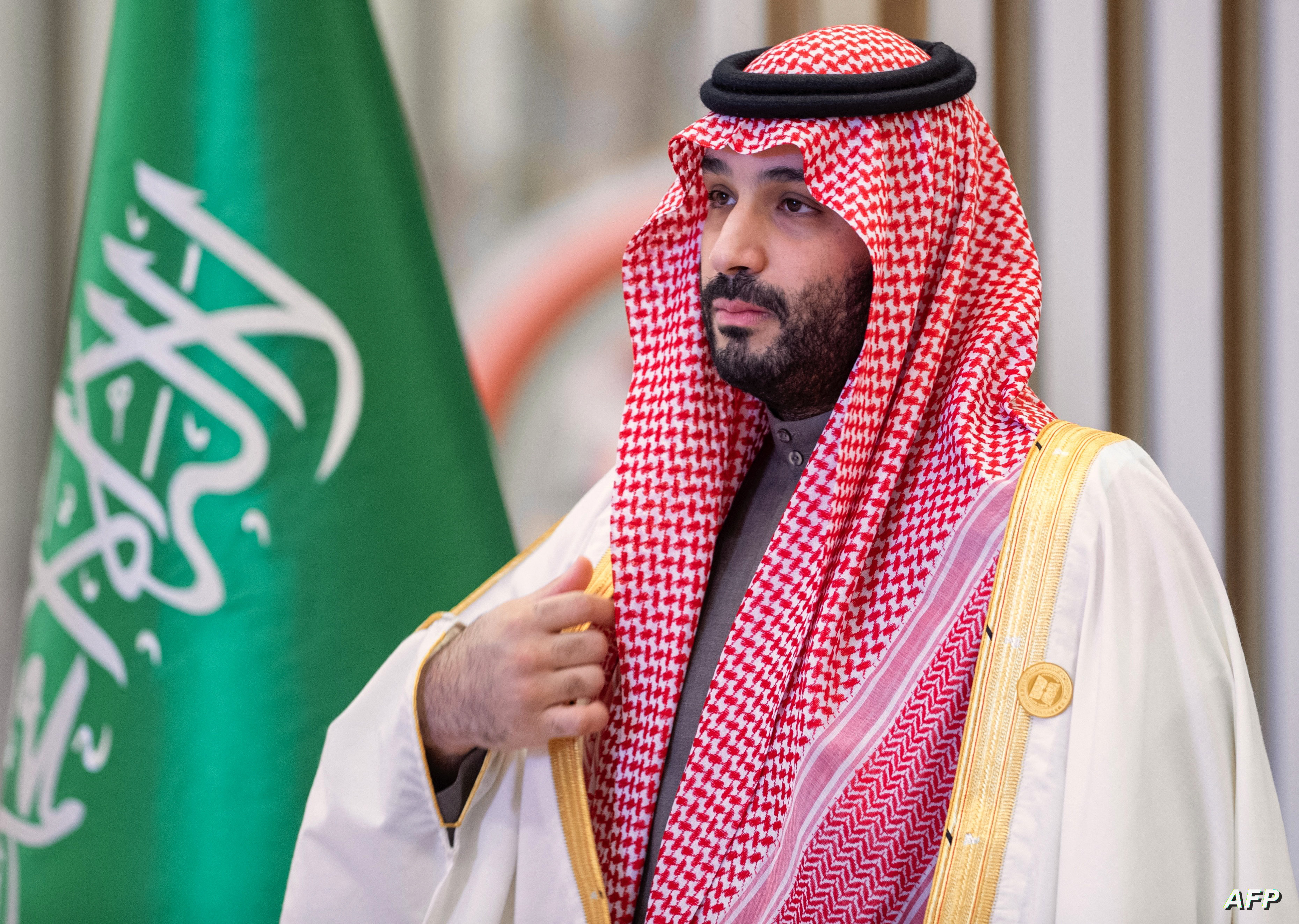 نشطاء مواقع التواصل يحتفون بذكرى ميلاد ولي العهد السعودي.. رجل التغيير والطموحات