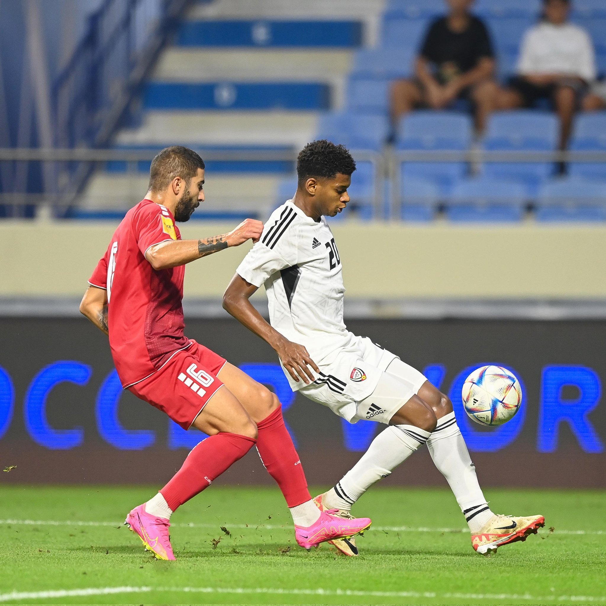 المنتخب الوطني لكرة القدم يفوز وديا على نظيره اللبناني