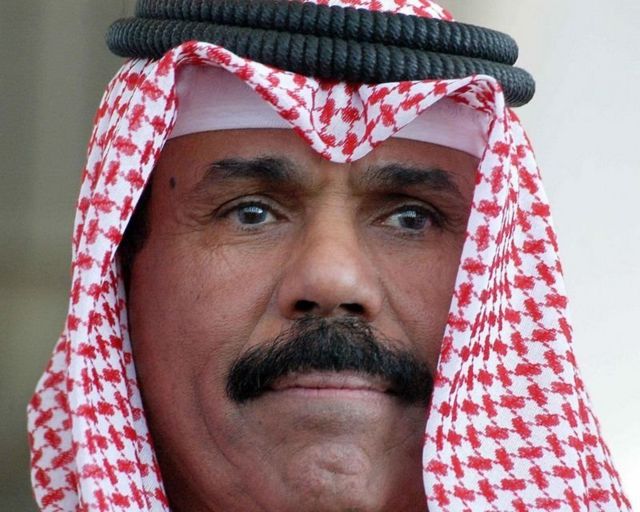 إجراءات قانونية من "الديوان الكويتى" ضد مروجي الشائعات حول الشيخ نواف الأحمد