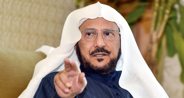 وزير سعودي: "مفسر الأحلام" وظيفة من لا وظيفة له.