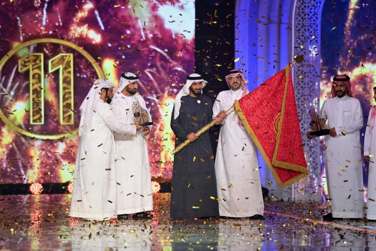 أخبار سعادة تبارك السعودي محمد الوادعي بمناسبة تتويجه ببيرق "شاعر المليون"