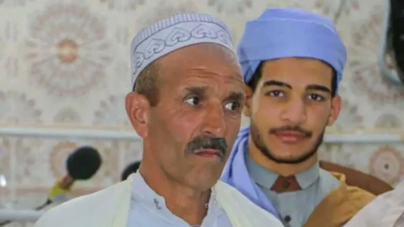 عامل نظافة جزائري يعثر على 10 آلاف دولار في القمامة ويعيدها إلى صاحبها