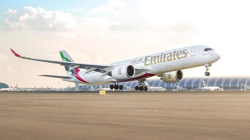 عودة تدريجية لحركة الطيران الإماراتية بعد إدارة احترافية للظروف الاستثنائية