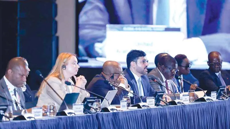 الإمارات تشارك العالم تجربتها في التحول الرقمي وتصفير البيروقراطية
