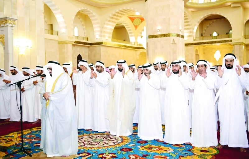 بعد توجيه محمد بن زايد بإقامتها.. صلاة الاستسقاء سنة نبوية تُؤدى ركعتين وخطبة تضرعاً لطلب الغيث