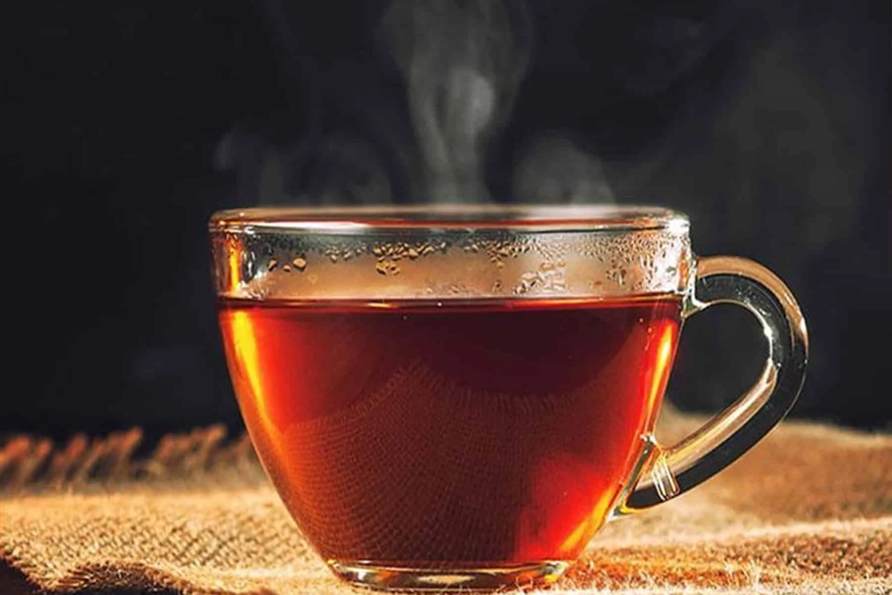 دراسة: كوبان من الشاي يوميًا قد يطيلان العمر ويقللان خطر الوفاة