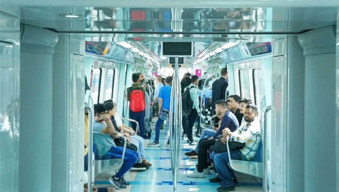 حملة توعوية لتحسين تجربة الركاب وضمان السلامة في المترو والترام بدبي