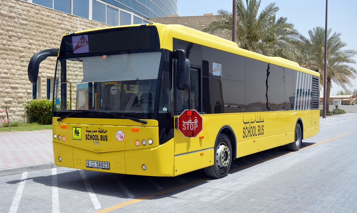 لضمان سلامة الطلبة.. هيئة الطرق تؤكد ضرورة توقف المركبات عند الحافلات المدرسية