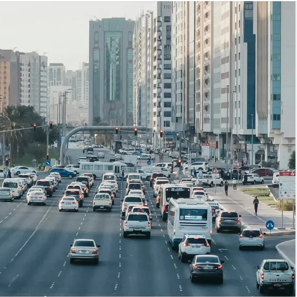 للمواطنين والمقيمين.. نظام جديد لامتلاك أرقام المركبات المميزة في أبوظبي
