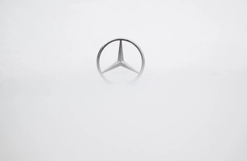 مرسيدس تدخل مرحلة جديدة بسيارة كهربائية وتصميم داخلي نباتي