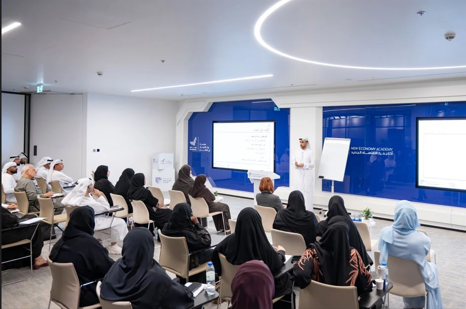 وزارتا "تمكين المجتمع" و"الاقتصاد والسياحة" تعلنان بدء تدريب 1000 أسرة ضمن برنامج "رواد الأعمال من الأسر الإماراتية"