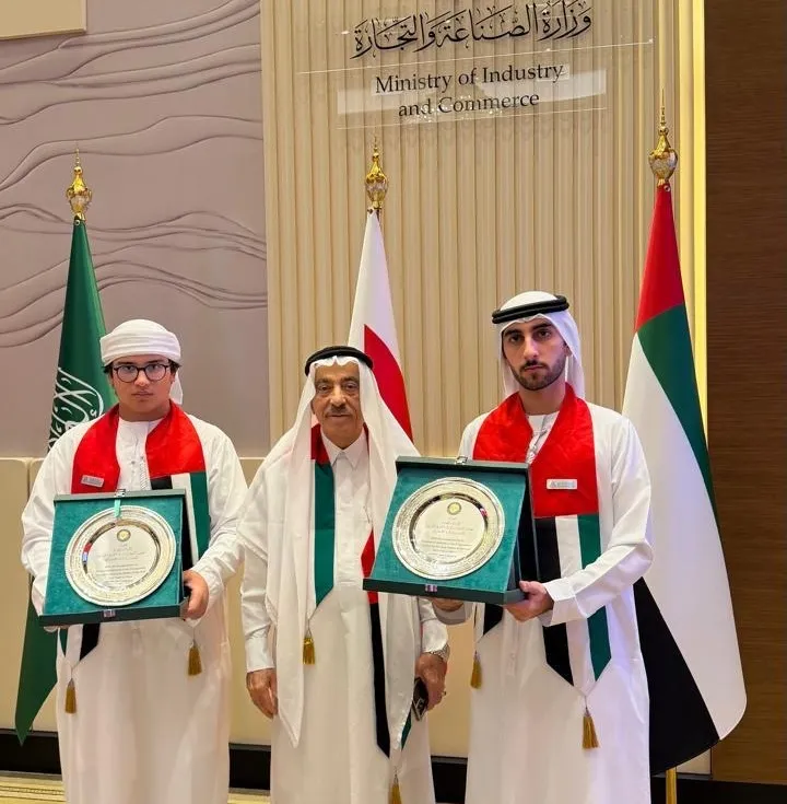 طالبان إماراتيان يطوّران ابتكارات لحماية الأرواح من الحرائق والكوارث الطبيعية