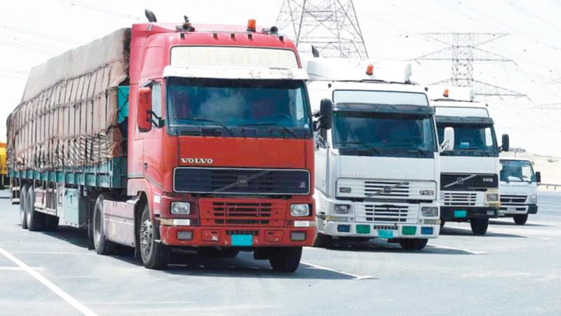 تشمل 8 مواقع.. الفجيرة تطلق شبكة مواقف للشاحنات لتخفيف التكدس المروري